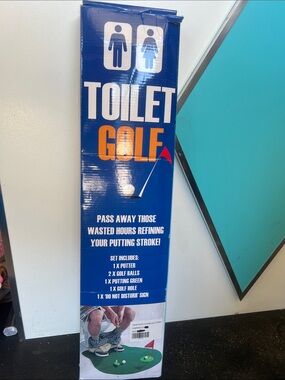 NWT Toilet Golf Putting Game